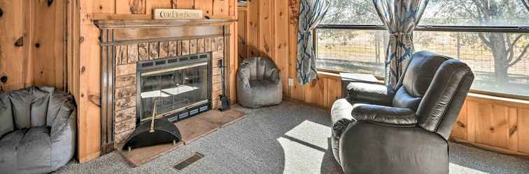 Khác Cozy Clovis Getaway w/ Patio: 6 Mi to Town!