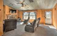 Others 5 Cozy Clovis Getaway w/ Patio: 6 Mi to Town!