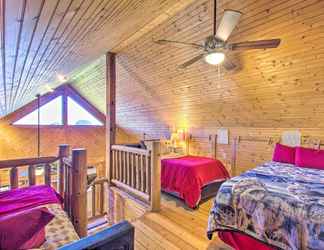 อื่นๆ 2 Garnerland in Luray Pet-friendly Cabin w/ Porch