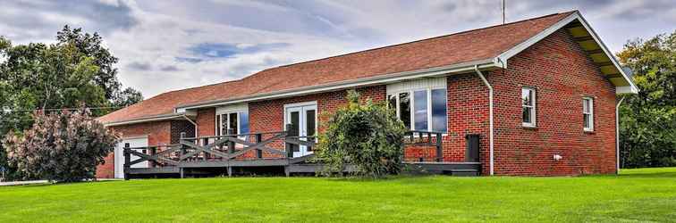 Khác Updated Home w/ Lake Views on Cayuga Wine Trail!