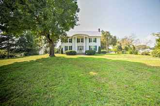 Lain-lain 4 Rural & Historic Estate Home, 12 Mi to Clarksville