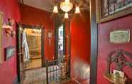 Others 4 Gorgeous La Porte Apartment in Heart of Dtwn!