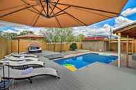 Lain-lain Luxury Albuquerque Home w/ Pool, Deck, + Hot Tub!