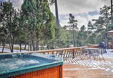 Others Rustic Alto Cabin w/ Hot Tub, Deck & Fireplace!