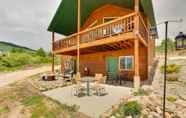 Others 4 Updated Cabin w/ Views ~ 1 Mi to Bear Lake!