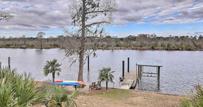 Lain-lain Trent River Cottage w/ Patio, Fire Pit & Kayaks!