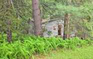 Lain-lain 4 Tranquil Greentown Cabin w/ Screened Porch!