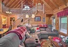 Others 3 'cubbies Cabin' w/ Hot Tub ~ 7 Mi to Dollywood!