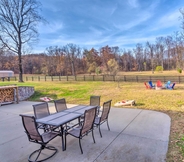 Others 6 Spacious Coxs Creek Home on 22-acre Property!