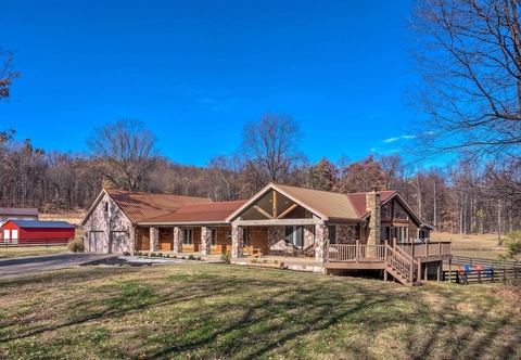 Others Spacious Coxs Creek Home on 22-acre Property!