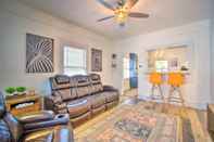 Lainnya Bright Laramie Home w/ Backyard and Fire Pit