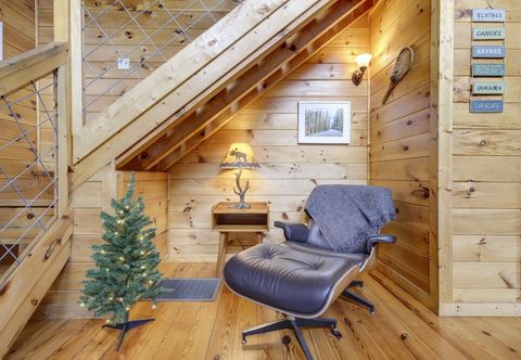 Others 'alonetime Cabin' Near Laurel Falls