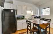 Others 5 Downtown Marlinton Vacation Rental Apartment!