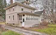 Lainnya 6 Dog-friendly East Rochester Getaway w/ Yard!