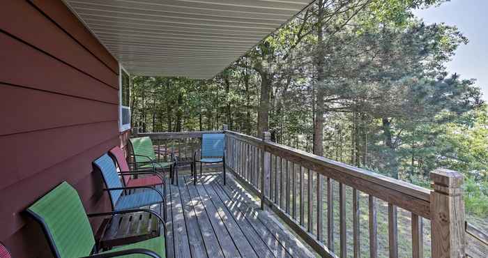 Lain-lain Eagle River Apartment w/ Private Dock & Fire Pit!