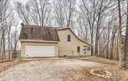 Lainnya 2 Serene Bloomington Home: Deck & Forest Views