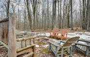 Lain-lain 3 Secluded Farwell Cabin w/ Fire Pit & Gas Grill!