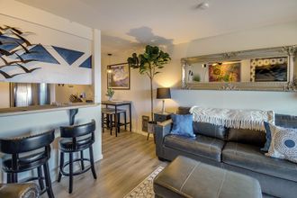 Others 4 Walk to the Beach: Ocean Shores Condo!