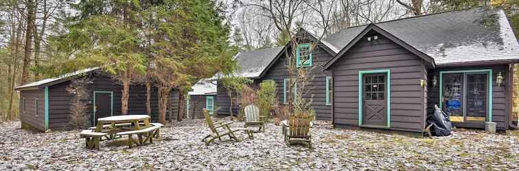 อื่นๆ Secluded & Rustic Lake Harmony Cabin w/ Fire Pit!