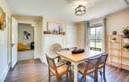 Khác 2 Vibrant + Stylish Family Home 16 Mi to Durham!