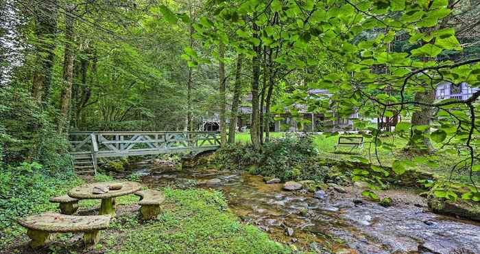 Lainnya The Chalet Retreat Cabin Across From Creek!