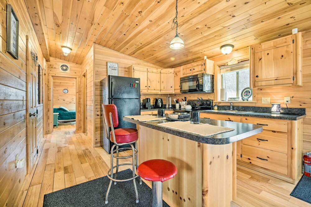 Others 4 Cozy Cabin in Parsons: Hike, Fish & Explore!