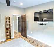 อื่นๆ 5 Chic Plymouth Townhome < 1 Mi to Road America