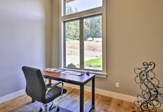 其他 7 Chic Willamette Valley Home w/ Deck & Vineyard!