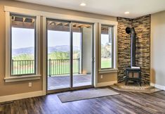 其他 6 Chic Willamette Valley Home w/ Deck & Vineyard!