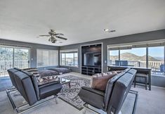 Khác 2 Escondido Hilltop Home w/ Deck & Views!