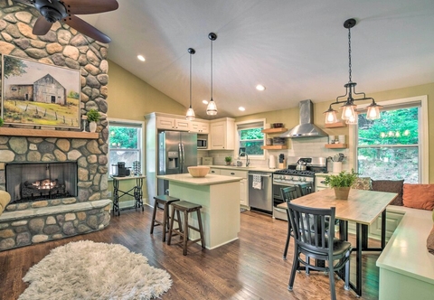 Lainnya 'knobby Creek Cottage' w/ Hot Tub & Grill!