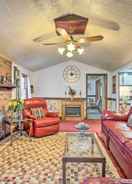 Imej utama Heathsville Home w/ Sunroom < 10 Mi to Beach!