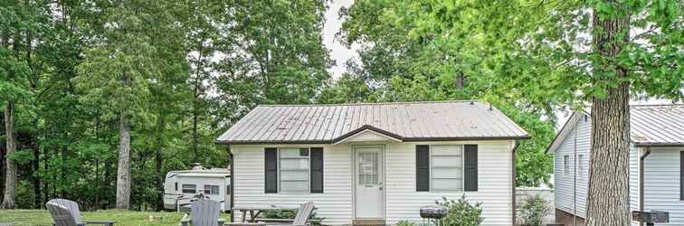 Others Lakefront Cabin in Inspiration Cove w/ Dock!