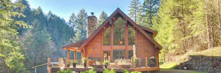 Lainnya Luxe Cabin in the Woods ~ 35 Mi to Portland!