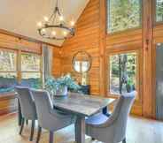 Others 7 Luxe Cabin in the Woods ~ 35 Mi to Portland!