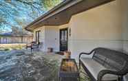 Others 4 Lovely Spicewood Cottage w/ Patio & Grill!