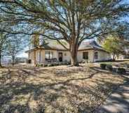 Khác 2 Lovely Spicewood Cottage w/ Patio & Grill!