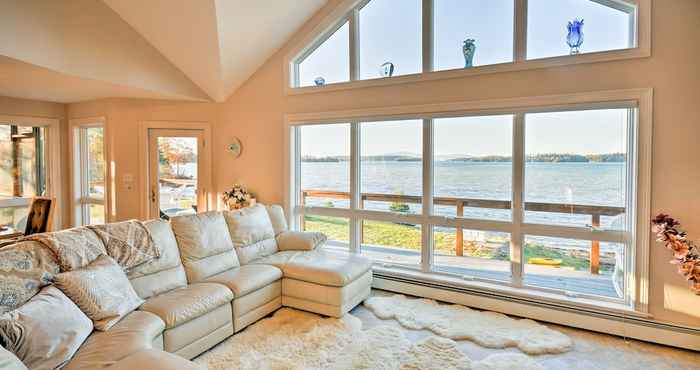 Lainnya Luxurious Oceanfront Flanders Bay Home w/ Kayaks!