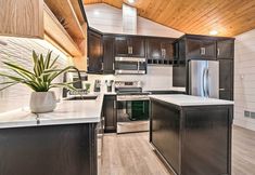 其他 5 Modern East Wenatchee Studio on Working Farm!