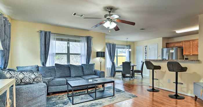 Lain-lain Pet-friendly Dallas Home w/ Fenced Backyard!