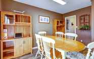 Others 6 Pet-friendly Rehoboth Beach Vacation Rental!