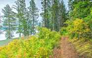 Others 4 Remote Escape: Serene Lakeside Cabin w/ Beach