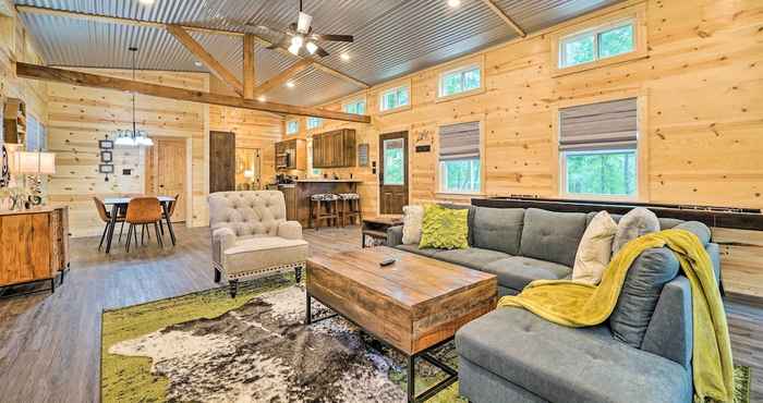 Lain-lain Stylish Cabin With Fire Pit Near Beavers Bend!