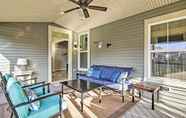 Khác 7 Vibrant Home in Ocean View w/ Screen Porch