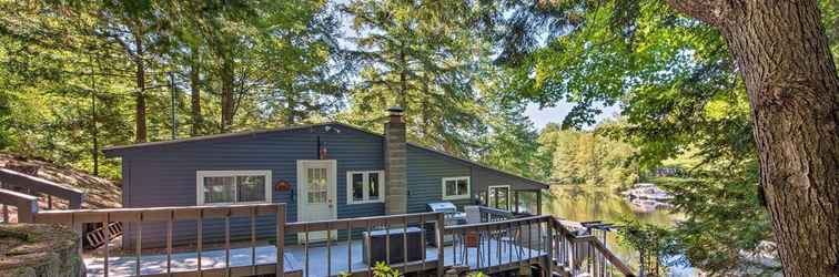 Lainnya Rustic Waterfront Cottage w/ Fire Pit & Kayaks