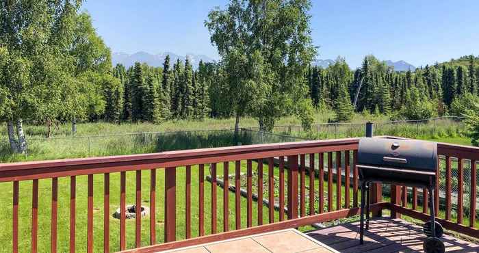 อื่นๆ Anchorage Abode w/ Garden + Chugach Mtn Views