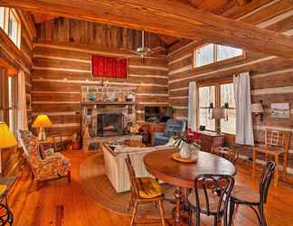 Others 2 Cozy Cumberland Mountain Cabin w/ Stunning Views!