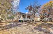 Others 3 Charming Huntsville Home w/ Deck!