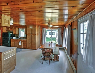 Others 2 Cozy Lakefront Hale Cabin w/ Access to Boat Ramp!