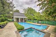 Khác Historic Virginia Wine Country Villa w/ Pool, Yard